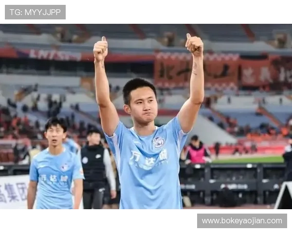 大连鲲城官宣签下前国脚巴亚拉